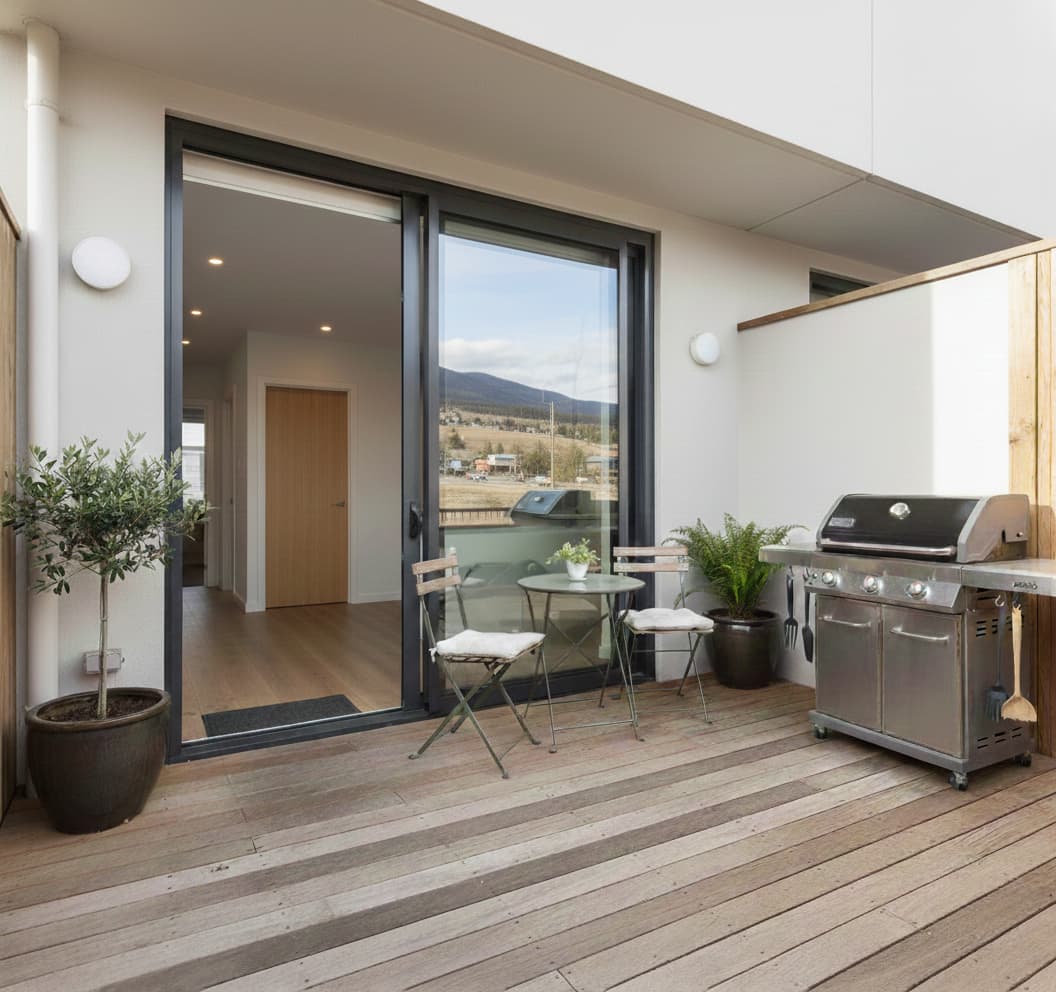 Sky Townhome deck - Private outdoor space perfect for entertaining in Merritt townhome